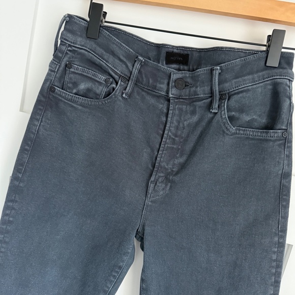 Mother Denim Insider Crop Step Fray Faded Black Size 29 - Picture 5 of 13